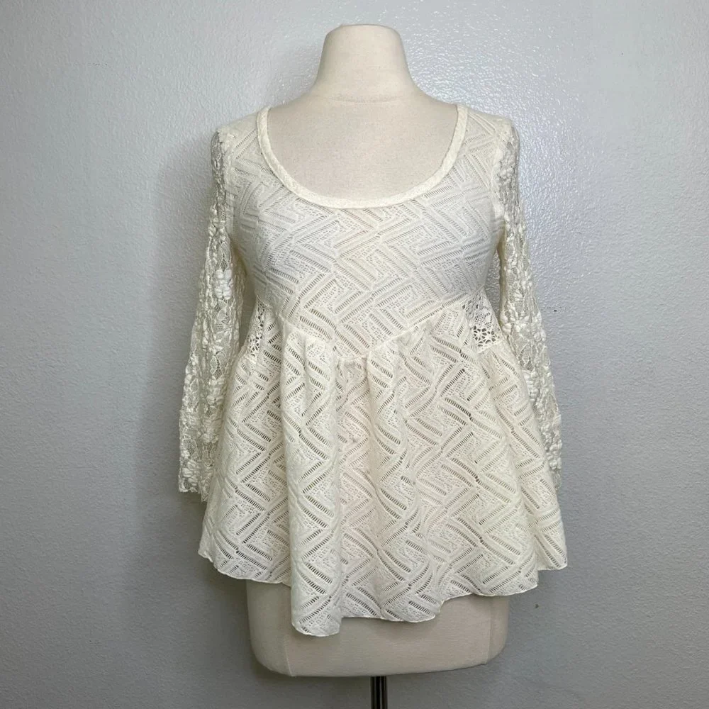 Free People Gracie Floral Lace Peplum Ivory Boho Keyhole Cutout Back Top Size XS
